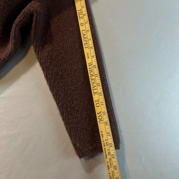 Motel Brown Fuzzy V-Neck Cropped Sweater Size Small Soft Knit Pullover Cozy Fall - Picture 6 of 6